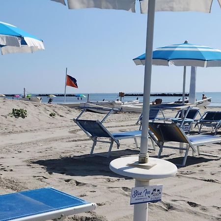 Blue Inn Residence E B&B Lido delle Nazioni Eksteriør billede